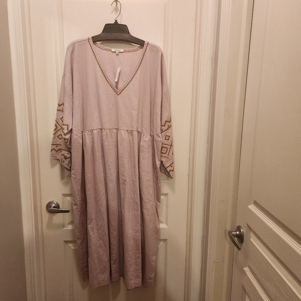 MADEWELL Blush Pink Color V-Neck Women's Dress Size 2X